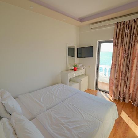 Hotel Iliria Sarande Exterior photo