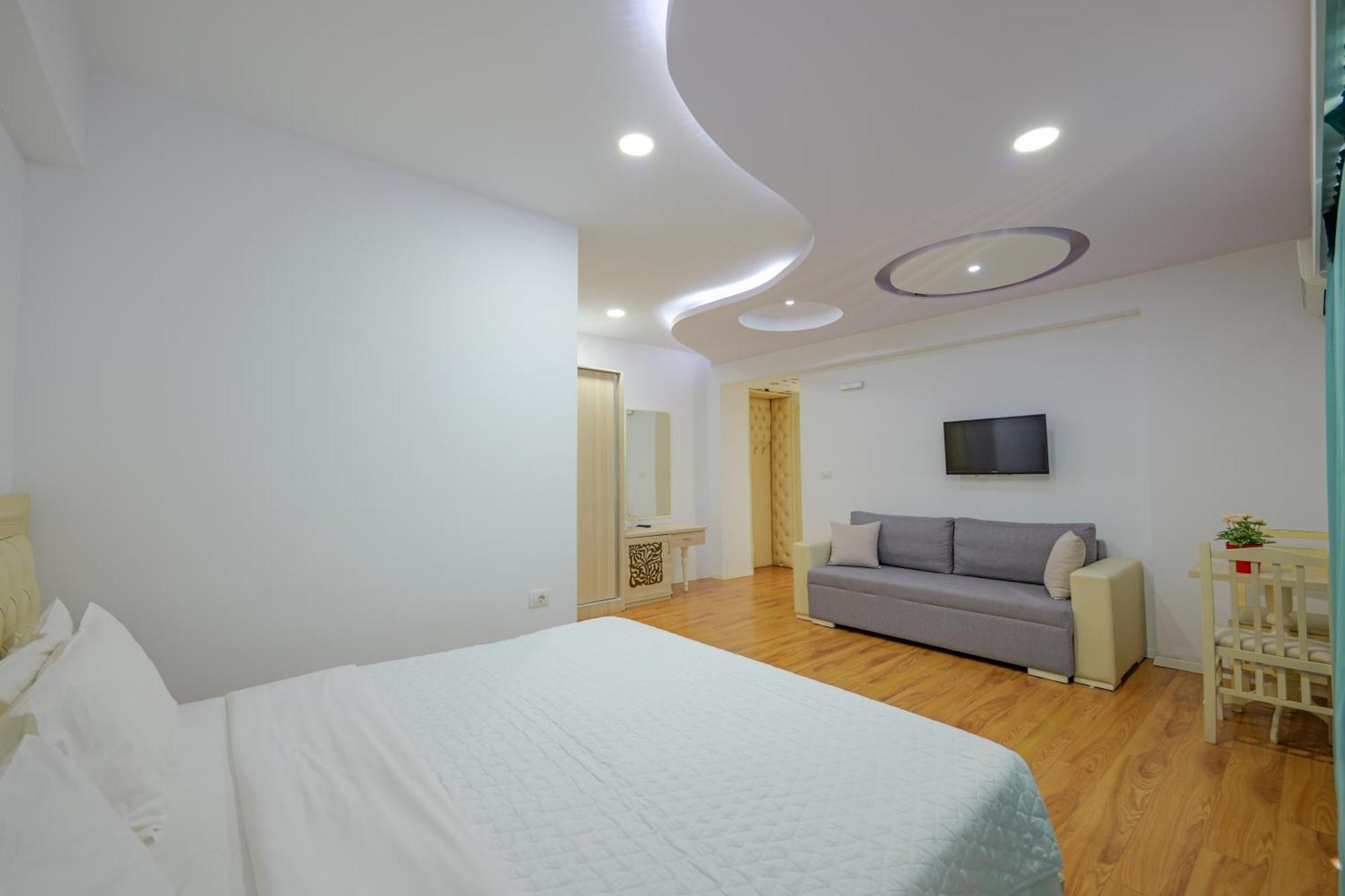 Hotel Iliria Sarande Exterior photo