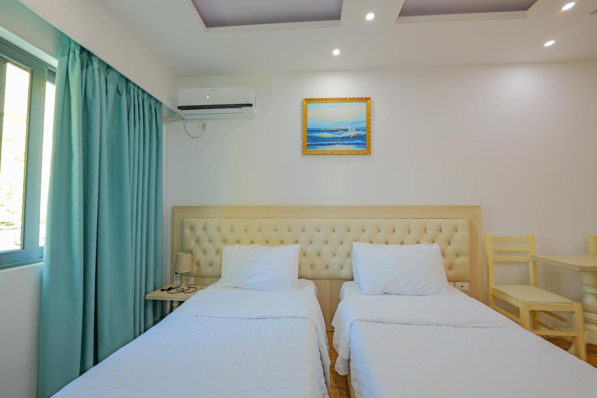 Hotel Iliria Sarande Exterior photo