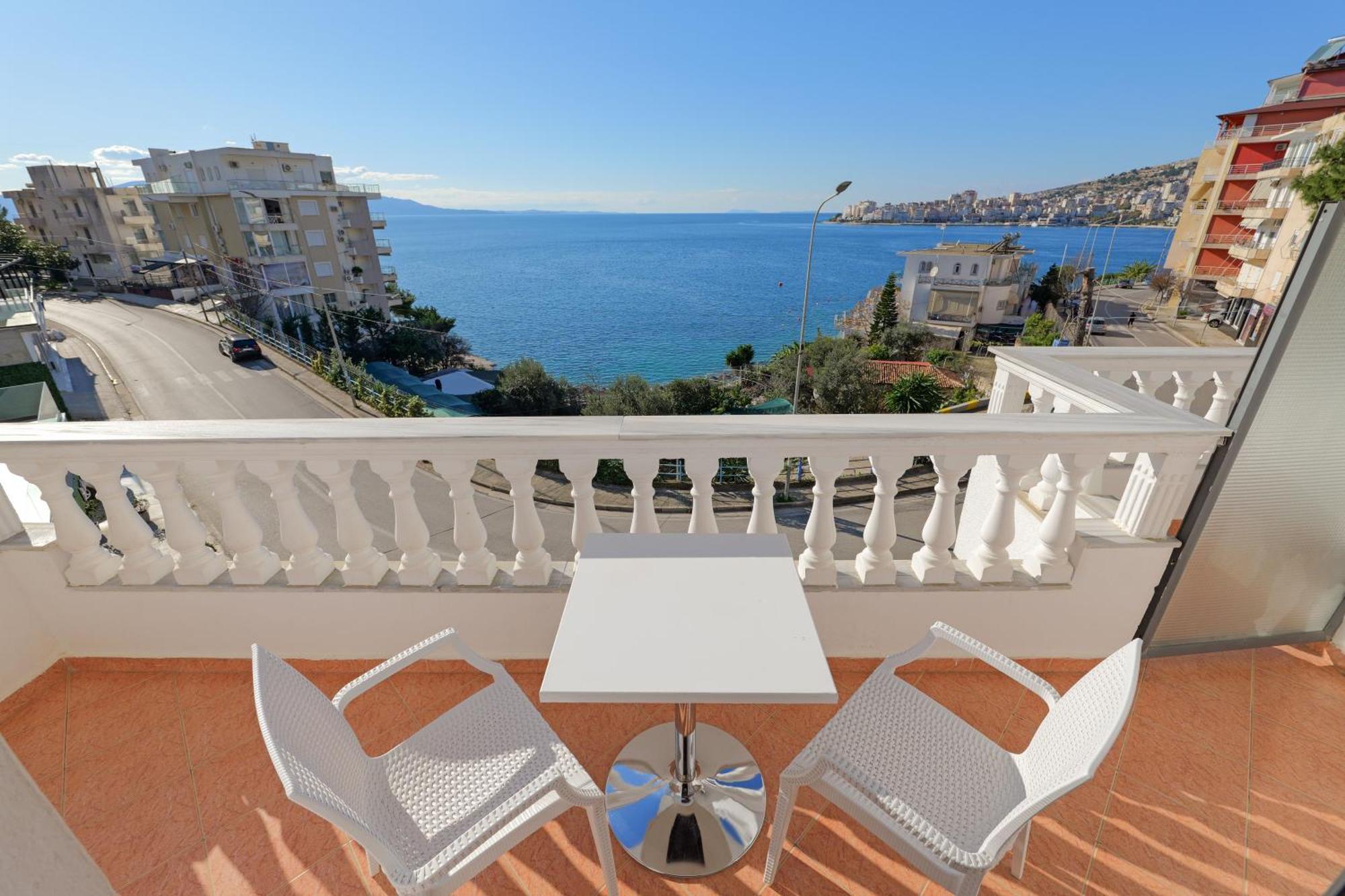 Hotel Iliria Sarande Exterior photo