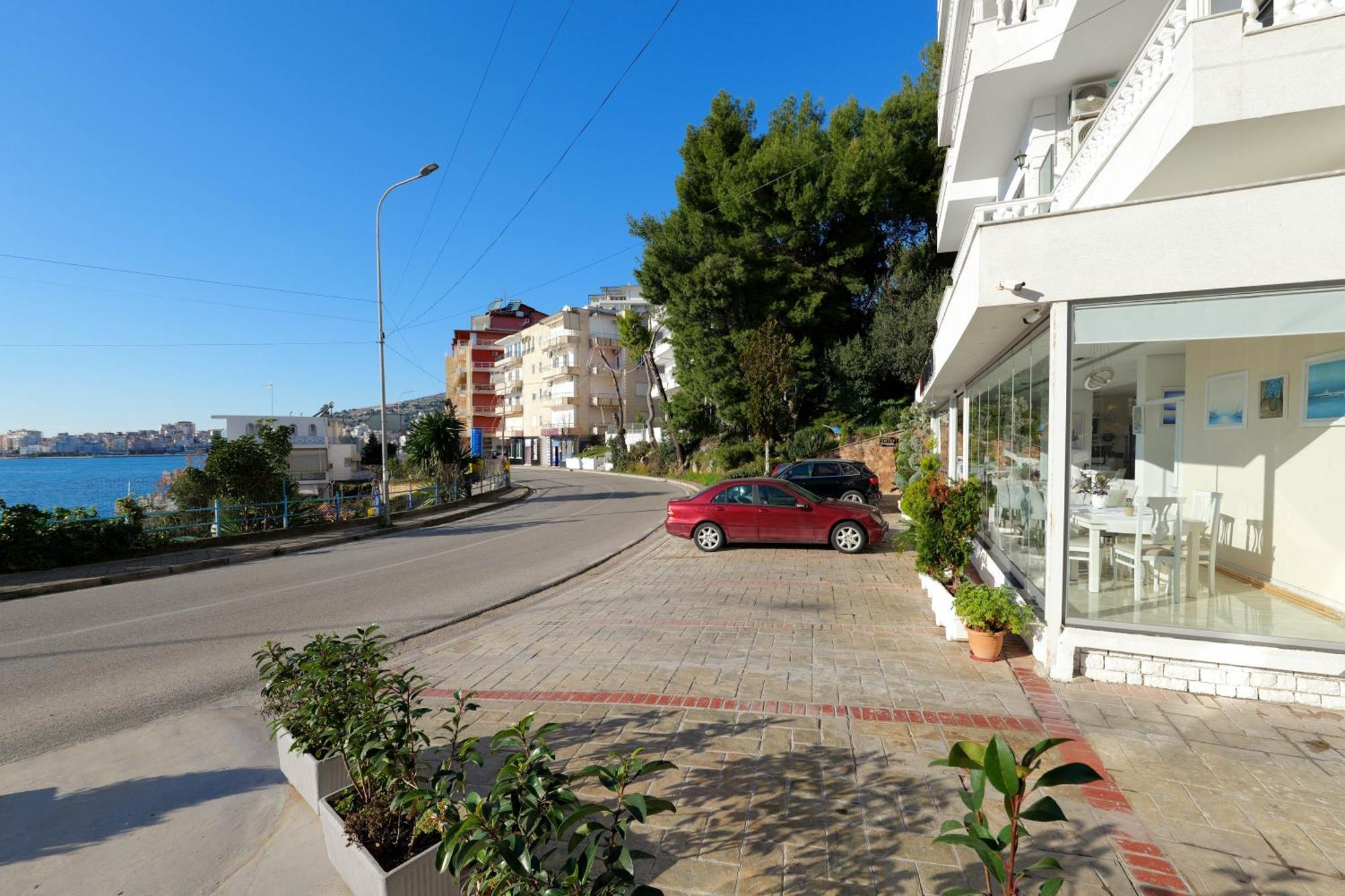 Hotel Iliria Sarande Exterior photo